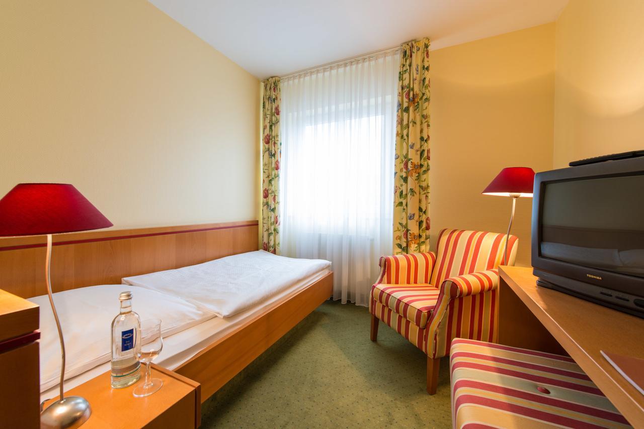 Hotel Eisbach Ransbach-Baumbach Bagian luar foto