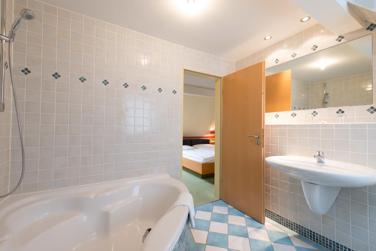 Hotel Eisbach Ransbach-Baumbach Bagian luar foto